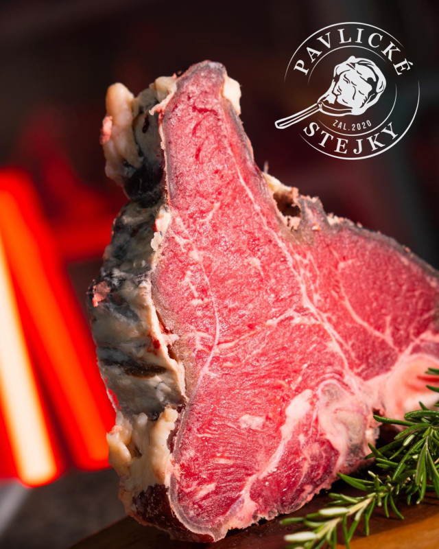 t-bone - stejk z chrbta s kosťou 1